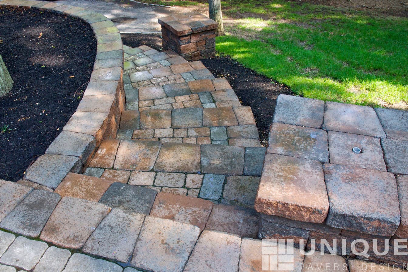 Blog post Choosing the Color and Design For your Pavers image